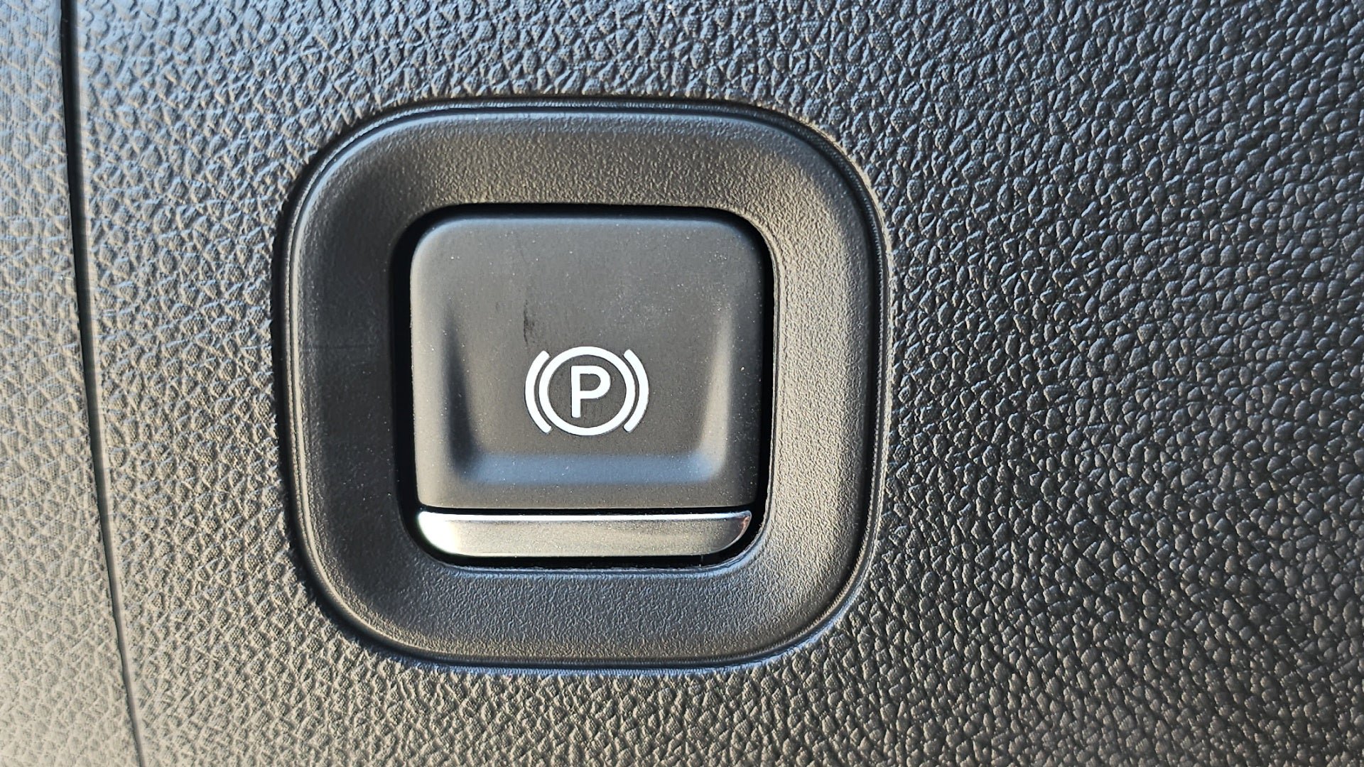 New 2025 GMC Sierra 2500 Pro w/ 1SA Pro Safety Plus Package image 27