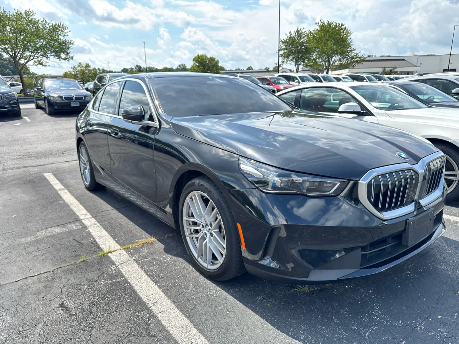 Used 2024 BMW 530i xDrive w/ Premium Package AWD/4WD image 2