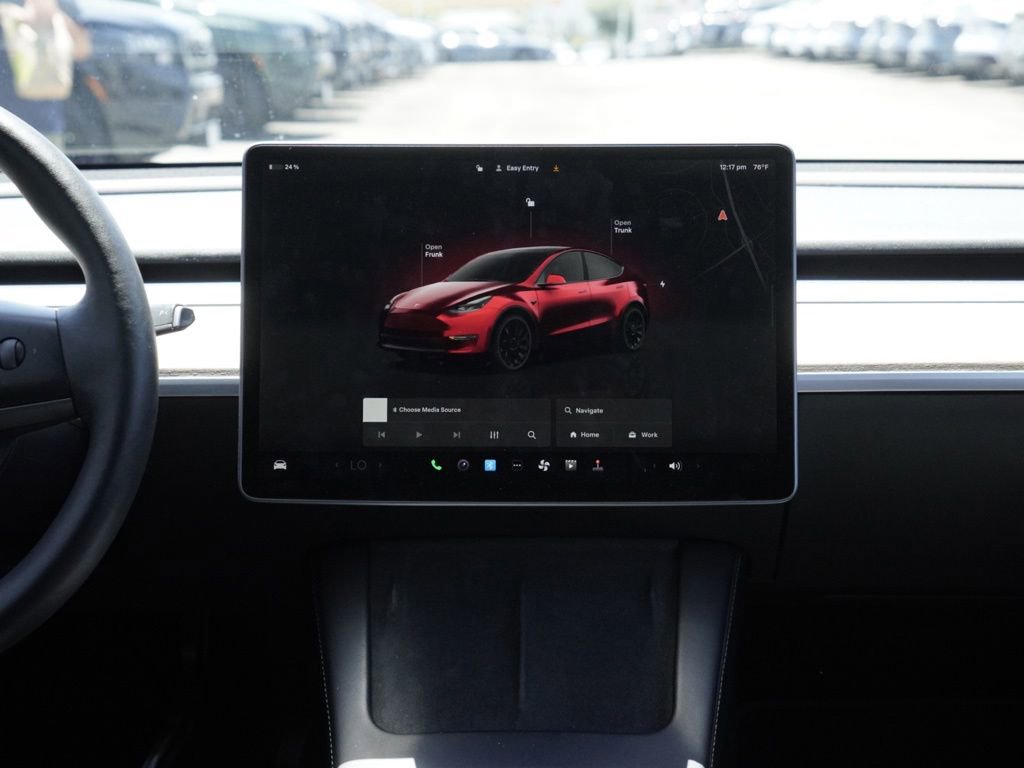 Used 2022 Tesla Model Y Performance AWD/4WD image 16
