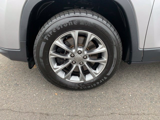 Used 2019 Jeep Cherokee Latitude Plus w/ Comfort/Convenience Group AWD/4WD image 11