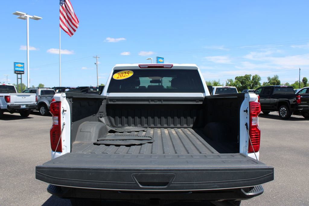 Used 2025 Chevrolet Silverado 2500 Custom w/ Custom Value Package AWD/4WD image 16