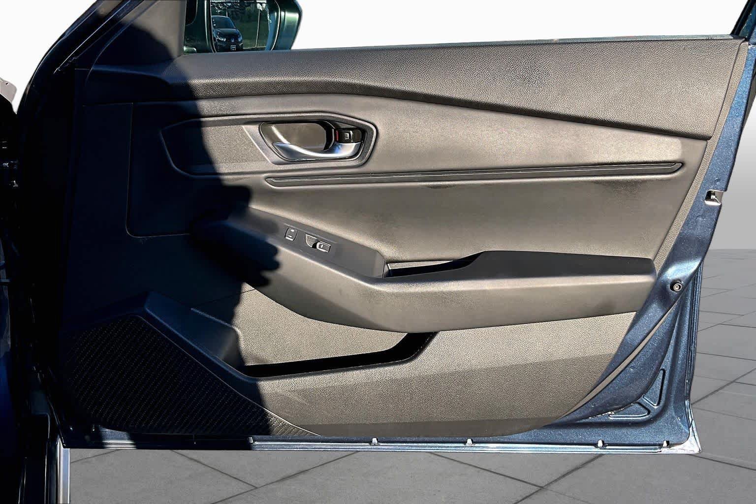 Used 2025 Honda Accord SE image 22