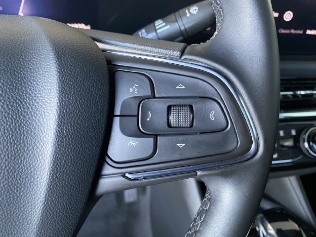 Used 2025 Buick Envista Sport Touring w/ Convenience II Package FWD image 29
