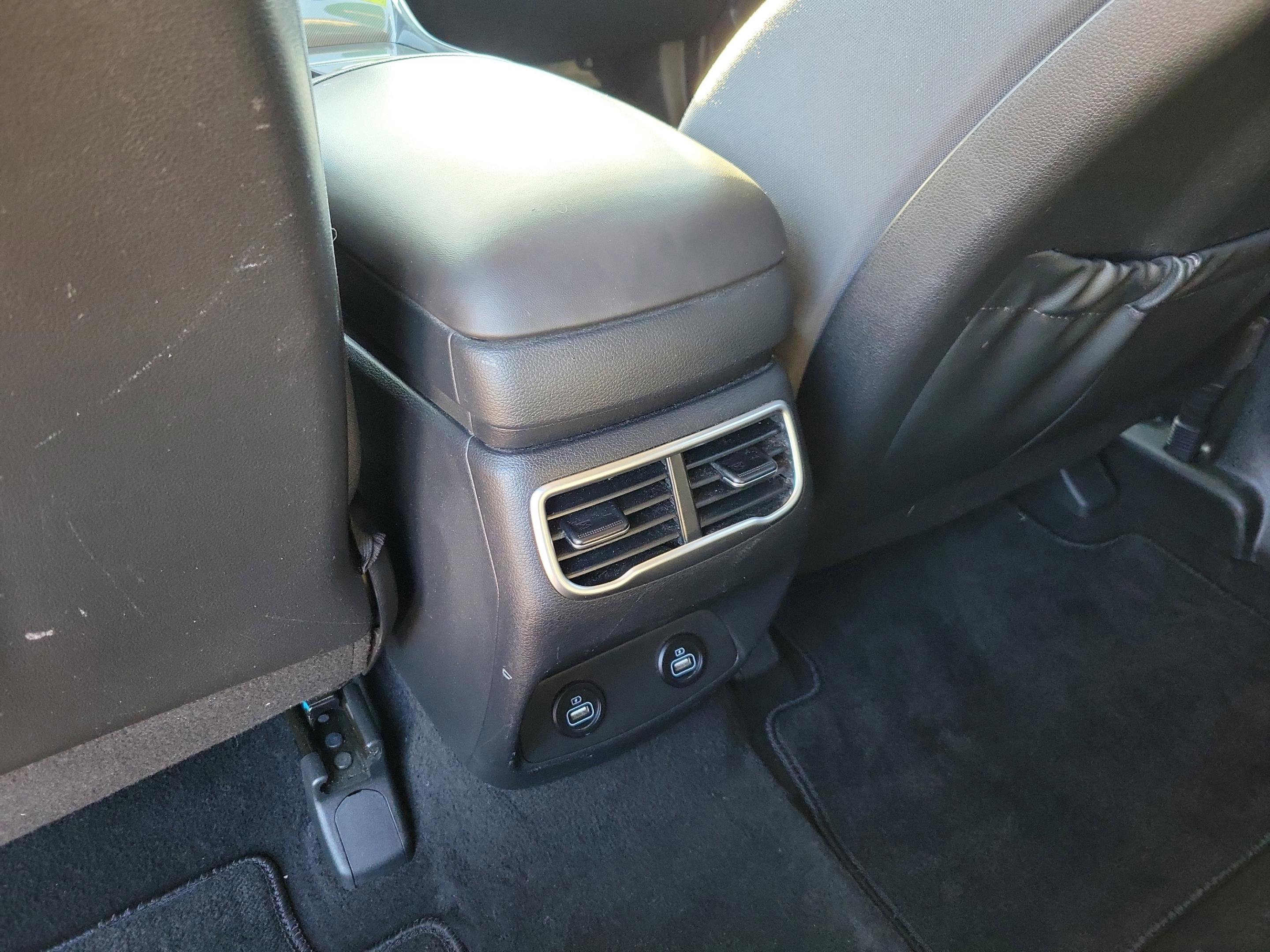 Certified 2023 Hyundai Santa Fe SE FWD image 10