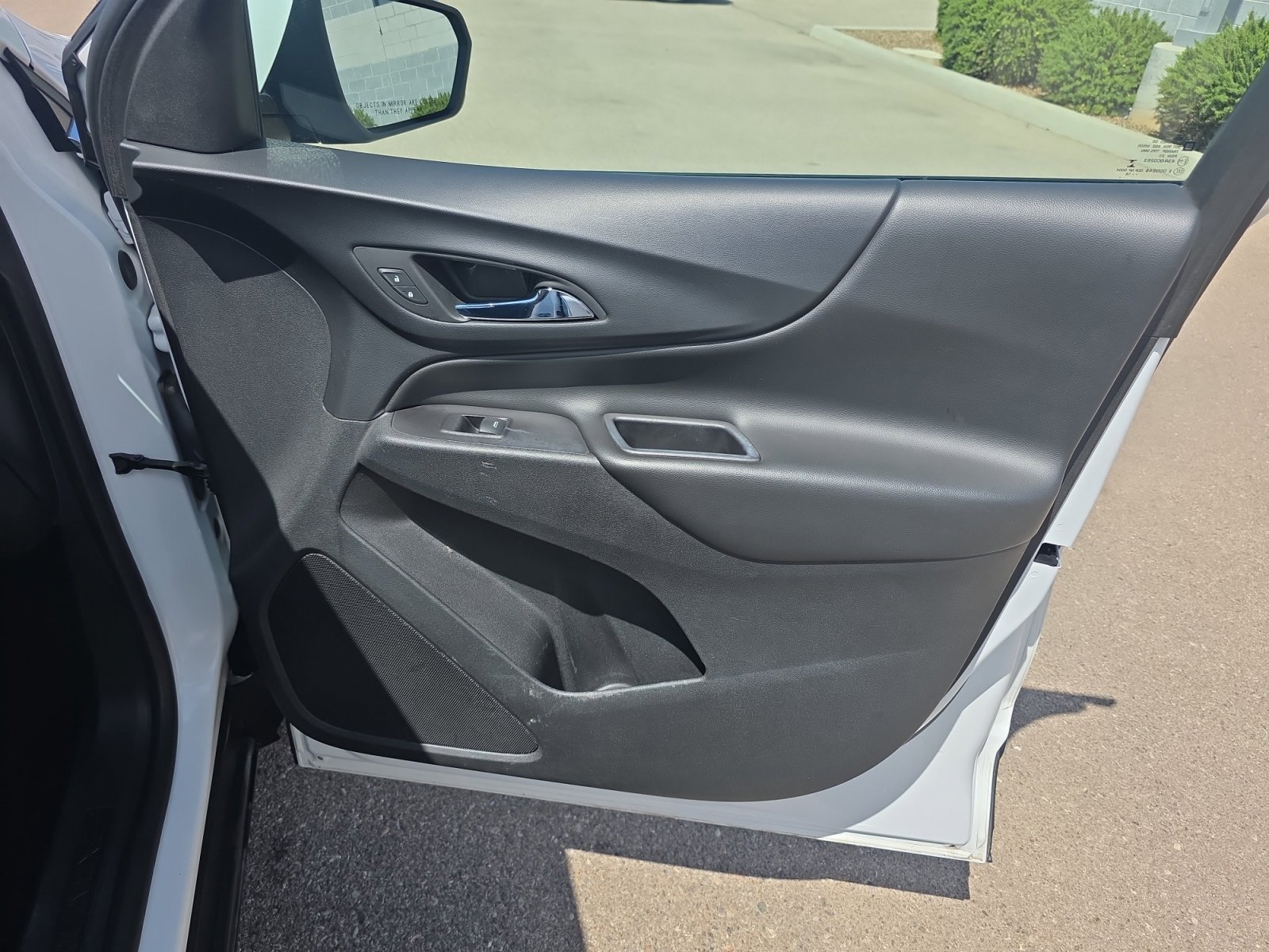 Used 2019 Chevrolet Equinox LT FWD image 16