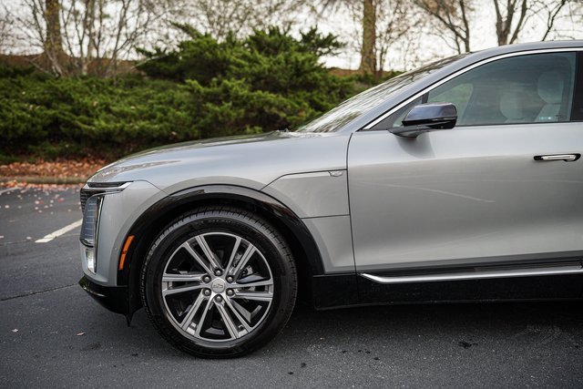 Used 2024 Cadillac Lyriq Luxury image 4