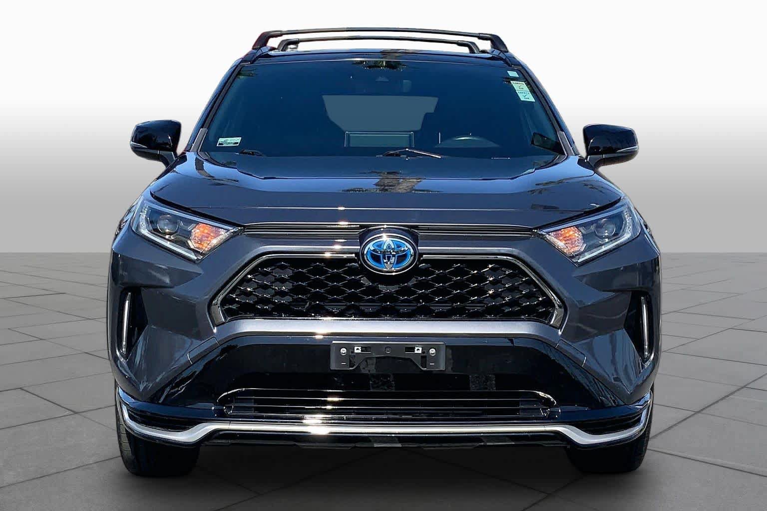Used 2021 Toyota RAV4 XSE w/ Weather Package AWD/4WD image 3