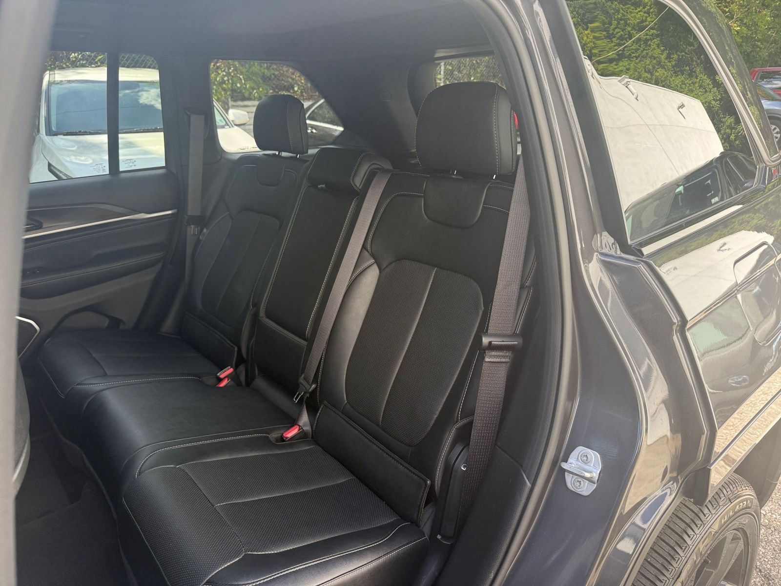 Used 2026 Jeep Grand Cherokee Limited AWD/4WD image 39
