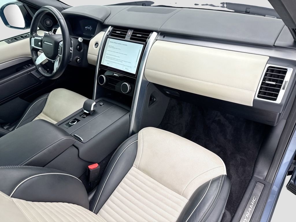 Used 2022 Land Rover Discovery HSE R-Dynamic AWD/4WD image 16
