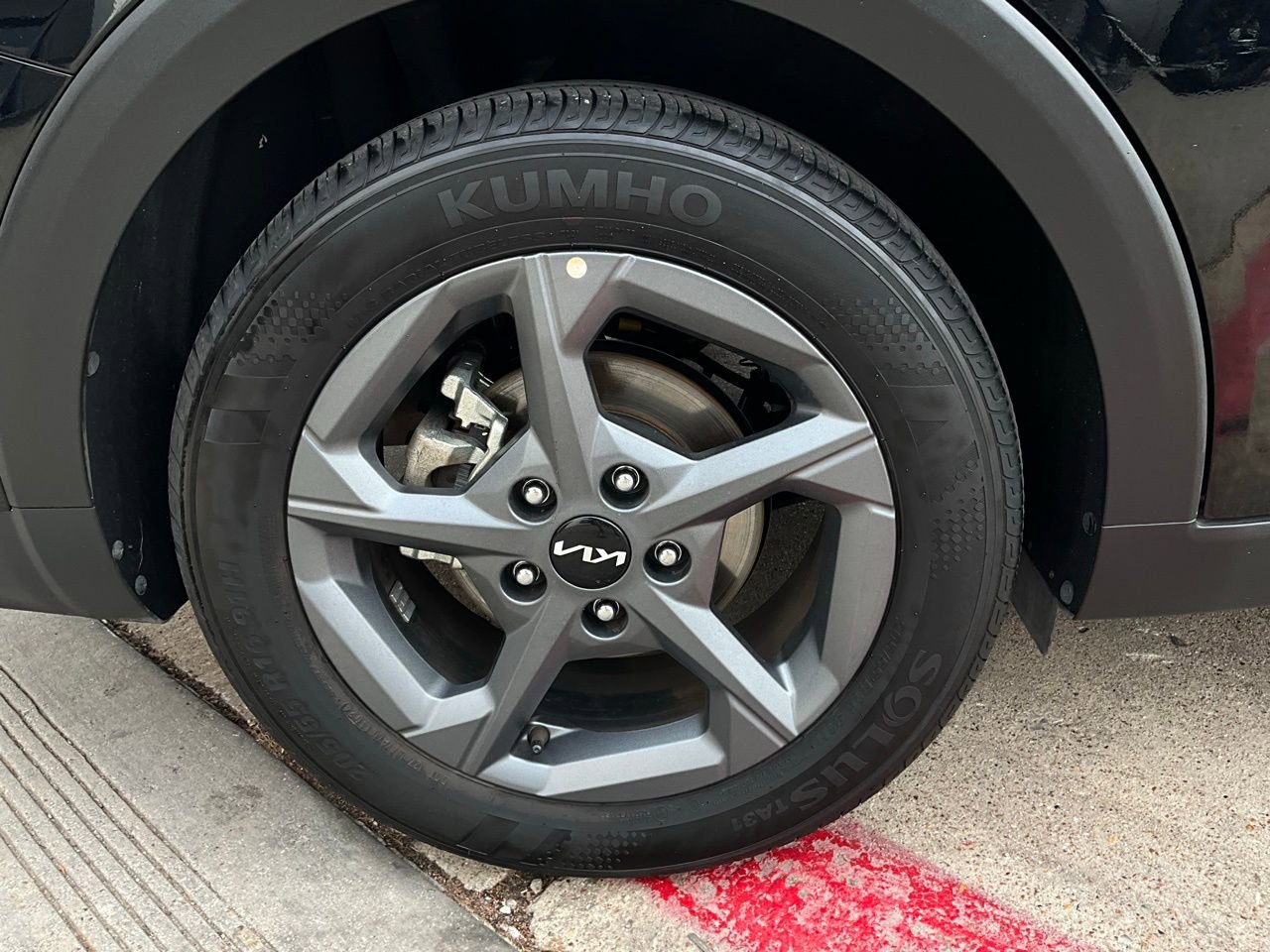 Used 2025 Kia K4 LXS image 9