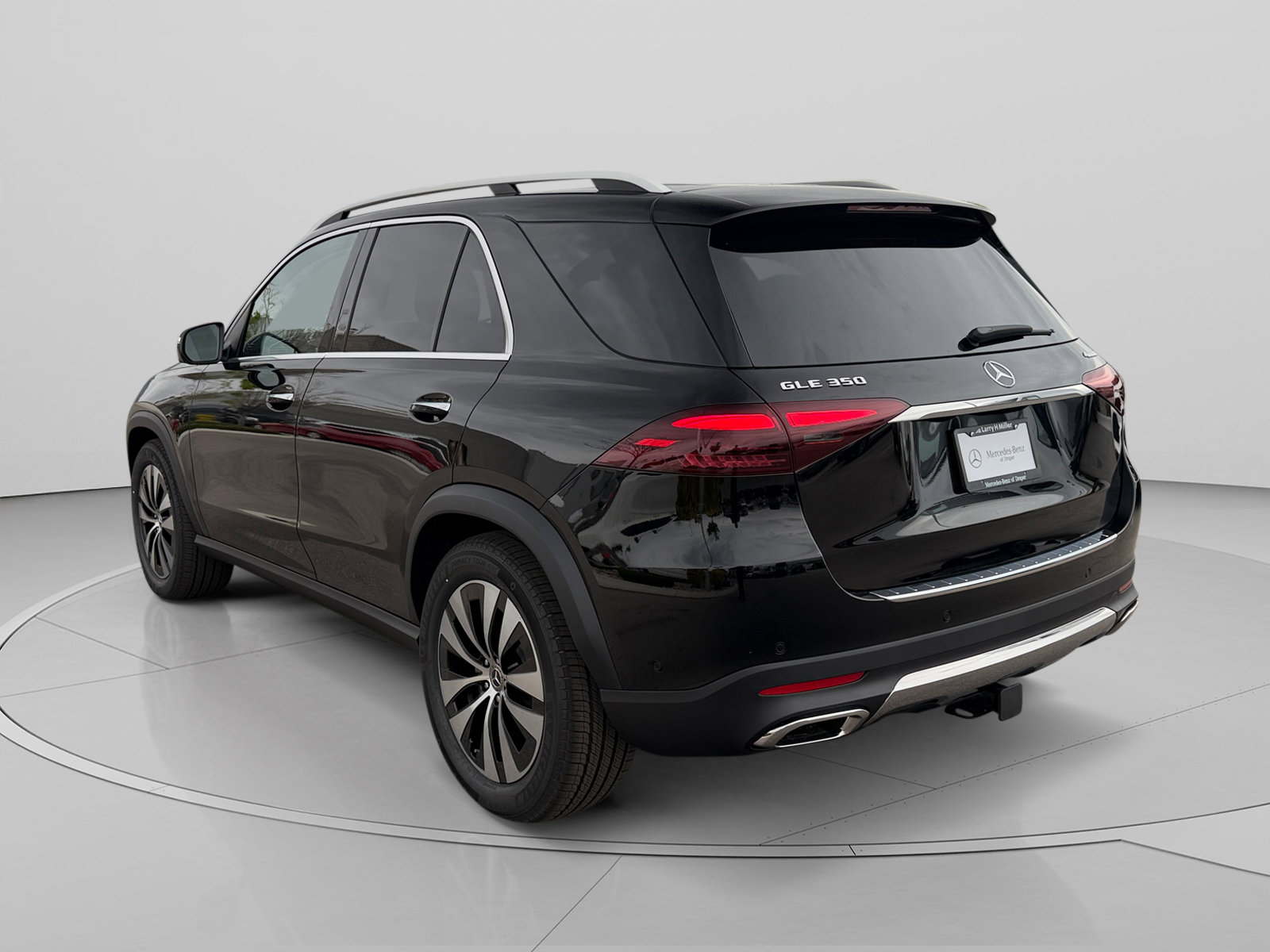 New 2026 Mercedes-Benz GLE 350 4MATIC image 3