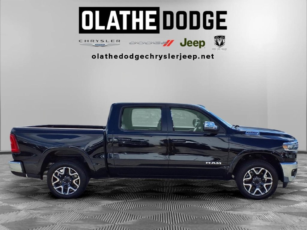 Used 2026 RAM 1500 Laramie AWD/4WD image 28