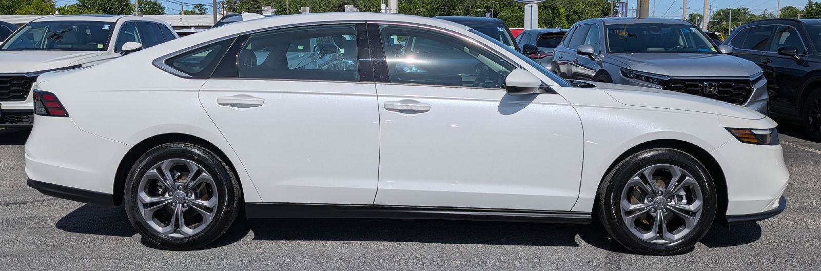 Certified 2023 Honda Accord EX image 6