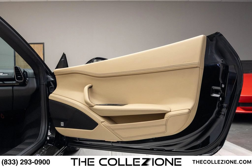 Used 2015 Ferrari 458 Spider RWD image 85