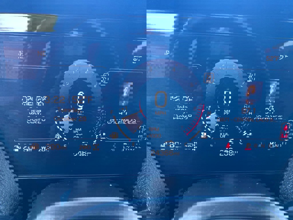 Used 2025 GMC Yukon XL Denali image 2