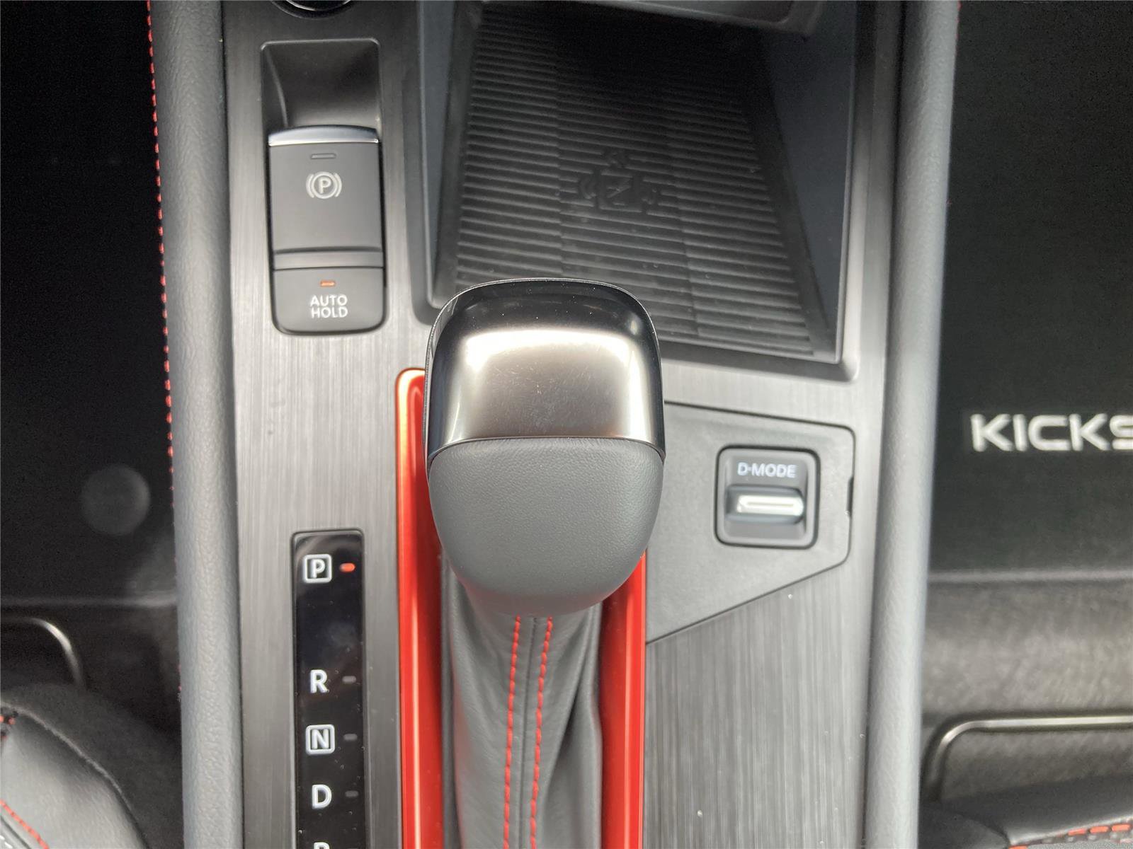 New 2025 Nissan Kicks SR image 20