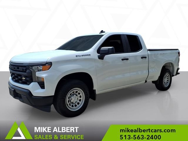 Used 2023 Chevrolet Silverado 1500 W/T w/ WT Value Package RWD image 3