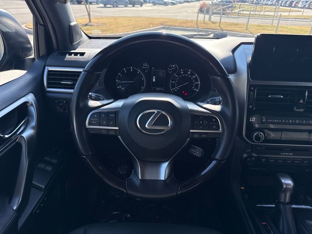 Used 2022 Lexus GX 460 Premium w/ Premium Package image 18