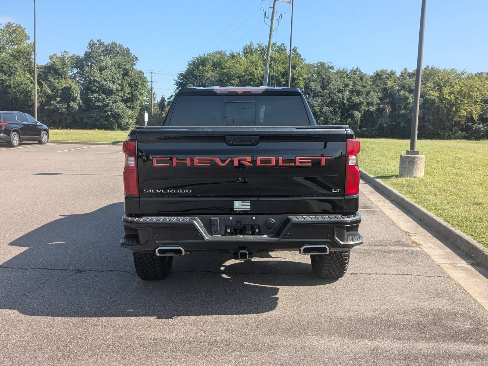 Used 2022 Chevrolet Silverado 1500 LT Trail Boss w/ Convenience Package II AWD/4WD image 4