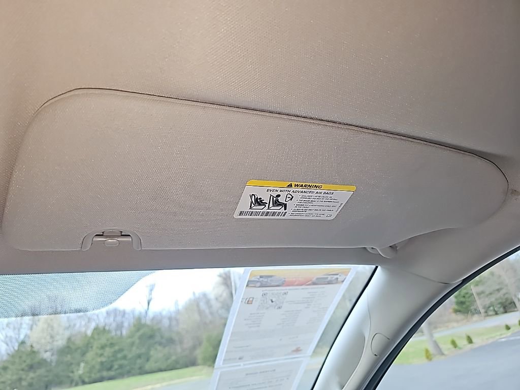 Used 2016 Dodge Grand Caravan American Value Package w/ UConnect Hands-Free Group image 28