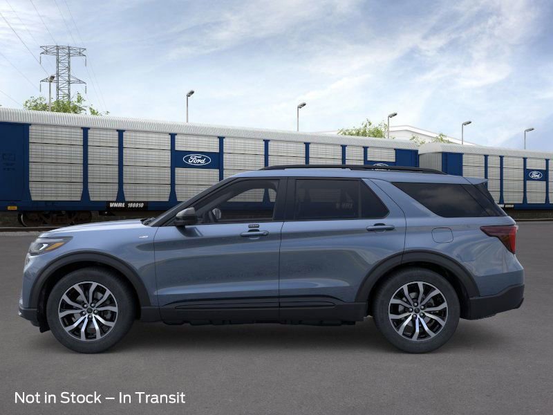 New 2026 Ford Explorer ST-Line video 3