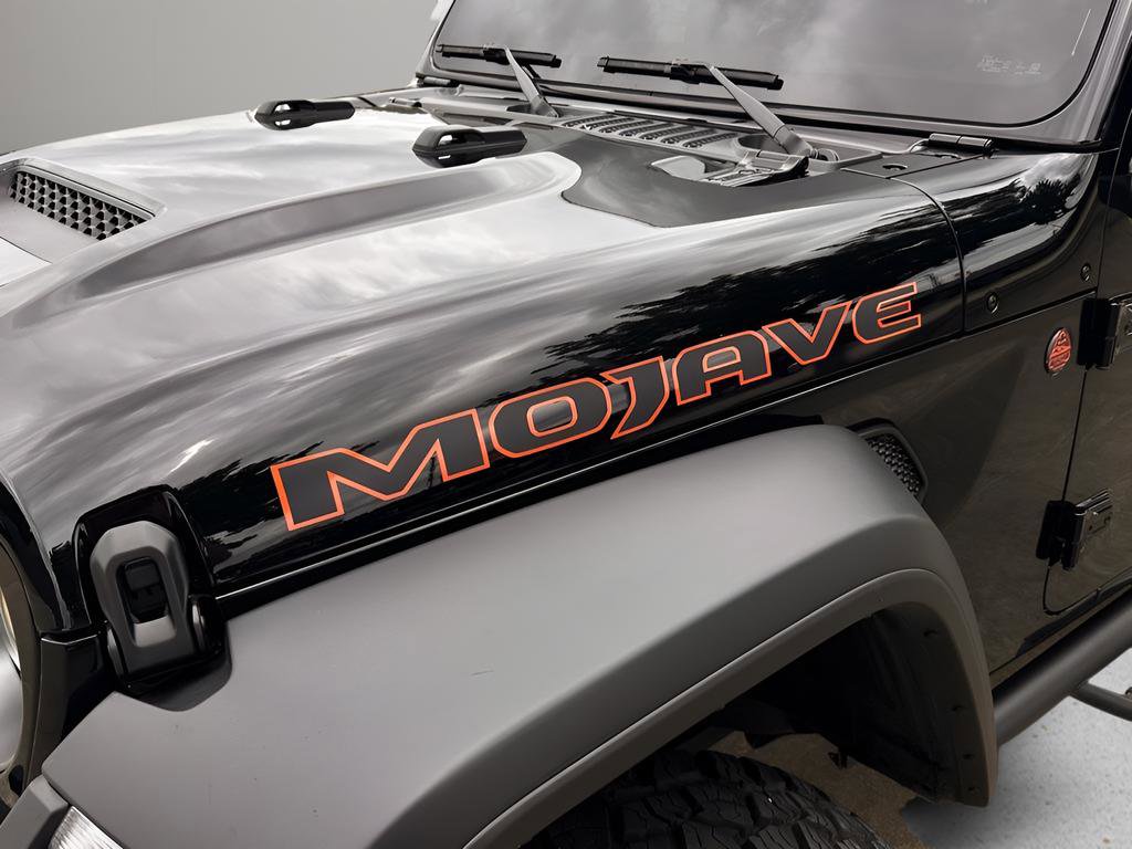 Used 2023 Jeep Gladiator Mojave AWD/4WD image 30
