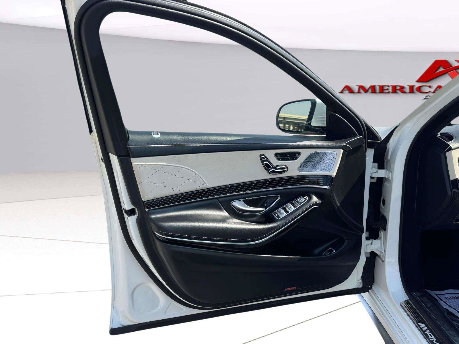 Used 2016 Mercedes-Benz S 63 AMG 4MATIC Sedan image 17