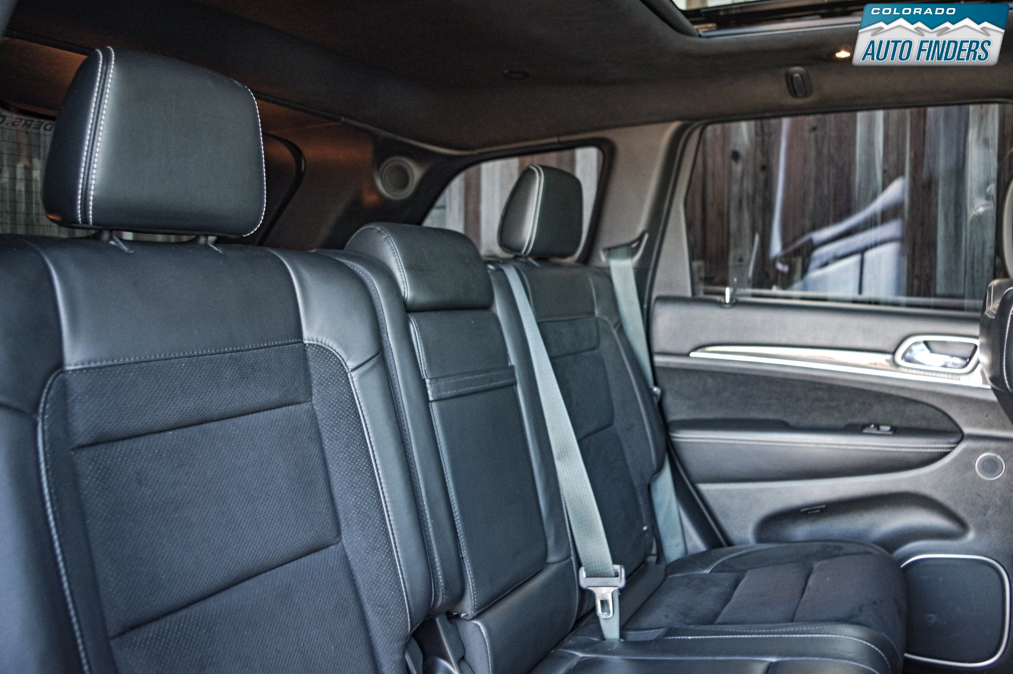 Used 2017 Jeep Grand Cherokee SRT image 23