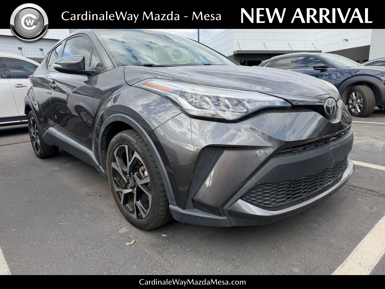 Used 2020 Toyota C-HR XLE image 1