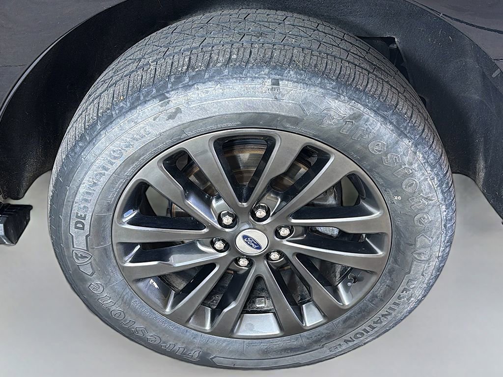 Used 2019 Ford Expedition Limited RWD image 20