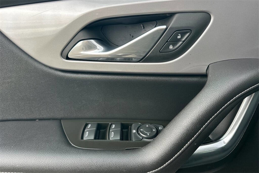 Used 2023 Chevrolet Blazer LT w/ Convenience Package image 9