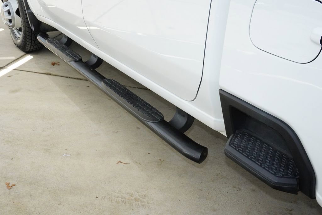 Used 2024 Chevrolet Silverado 3500 W/T image 11