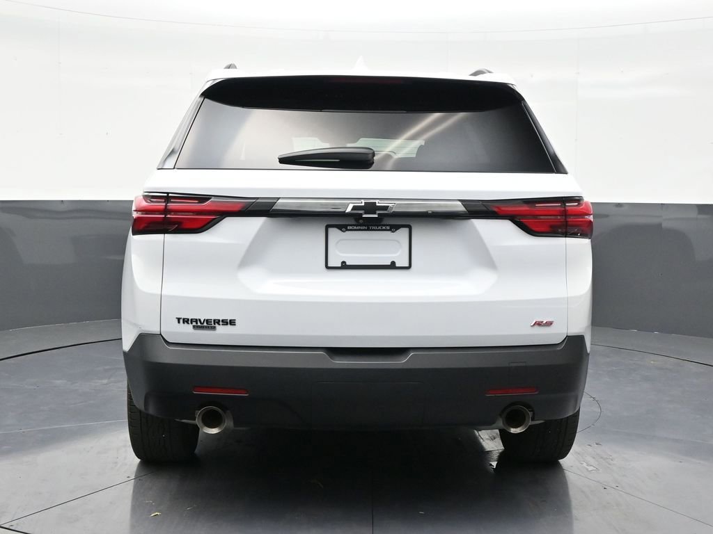 Used 2024 Chevrolet Traverse RS FWD image 4