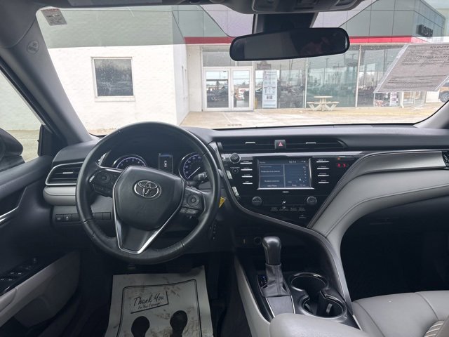 Used 2020 Toyota Camry SE image 7