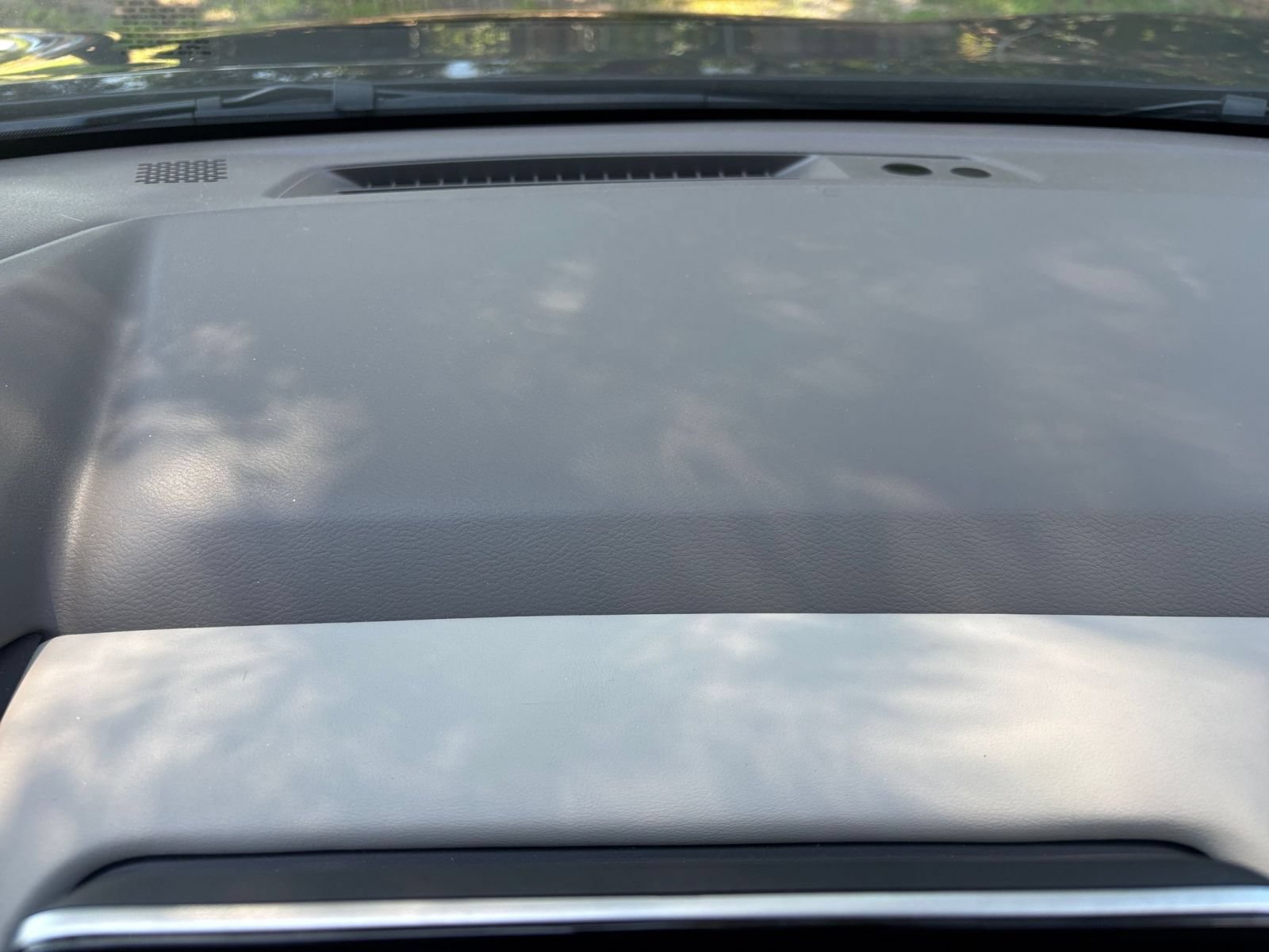 Used 2025 Nissan Rogue SV AWD/4WD image 16