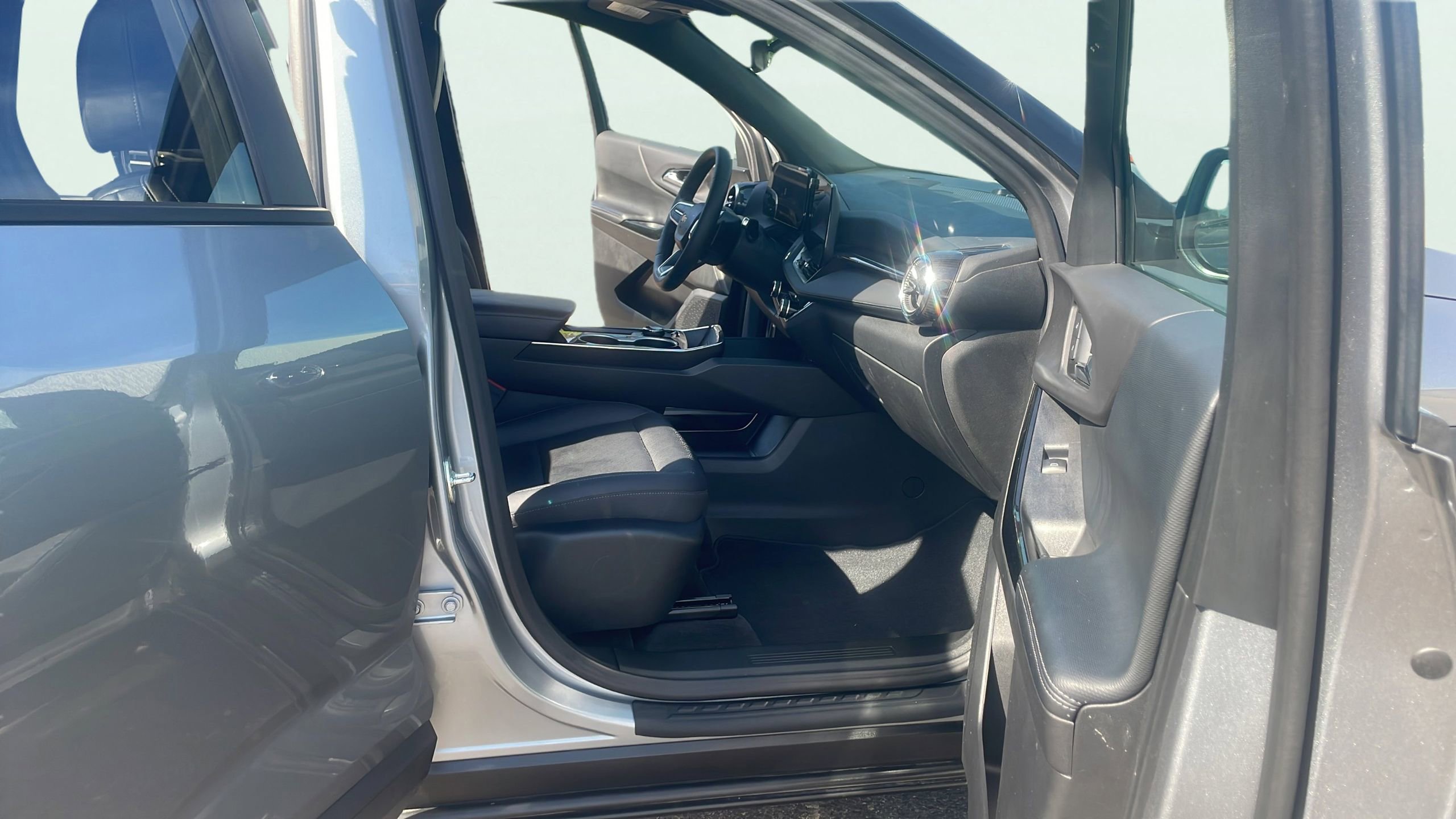 Used 2026 Chevrolet Equinox LT w/ Convenience Package II AWD/4WD image 15