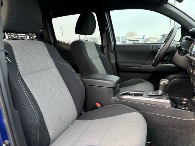 Used 2023 Toyota Tacoma TRD Sport w/ Advanced Technology Package image 10