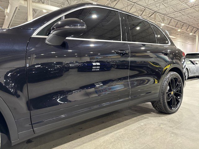 Used 2015 Porsche Cayenne S image 25