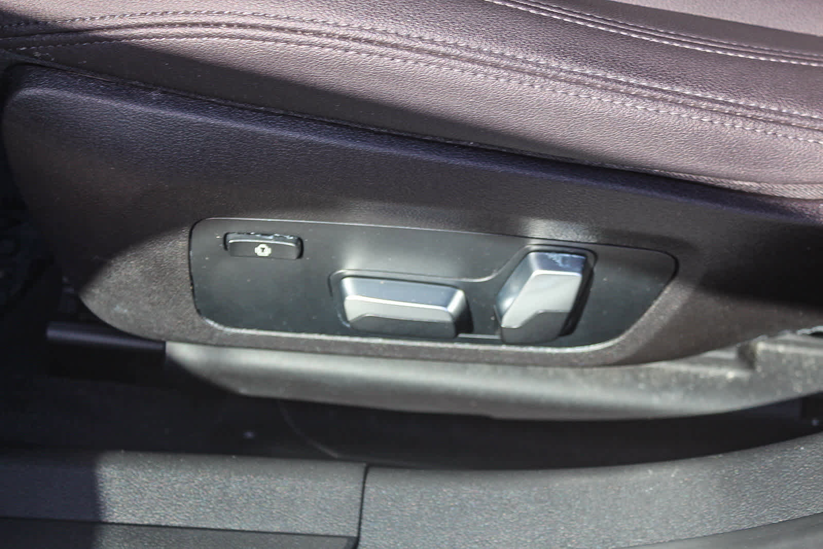 Used 2020 BMW 330i Sedan image 21
