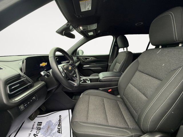 Certified 2025 Chevrolet Traverse LT image 8