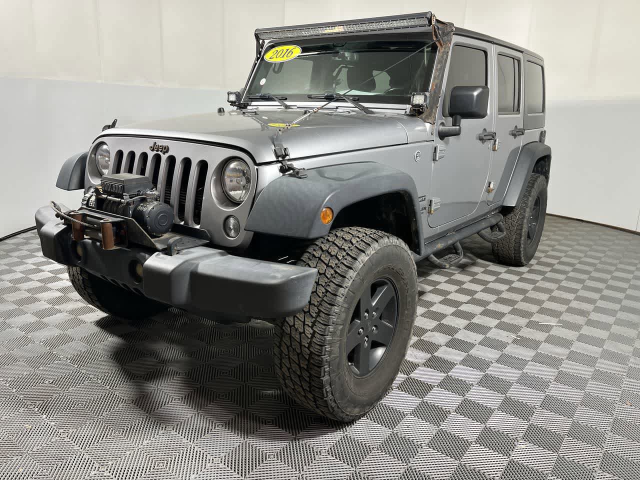 Used 2016 Jeep Wrangler Unlimited Sport w/ Quick Order Package 24S AWD/4WD image 4