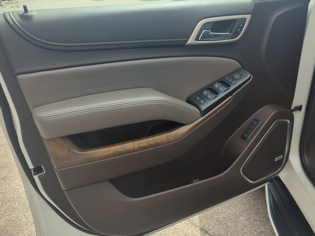 Used 2020 GMC Yukon XL Denali w/ Open Road Package image 24