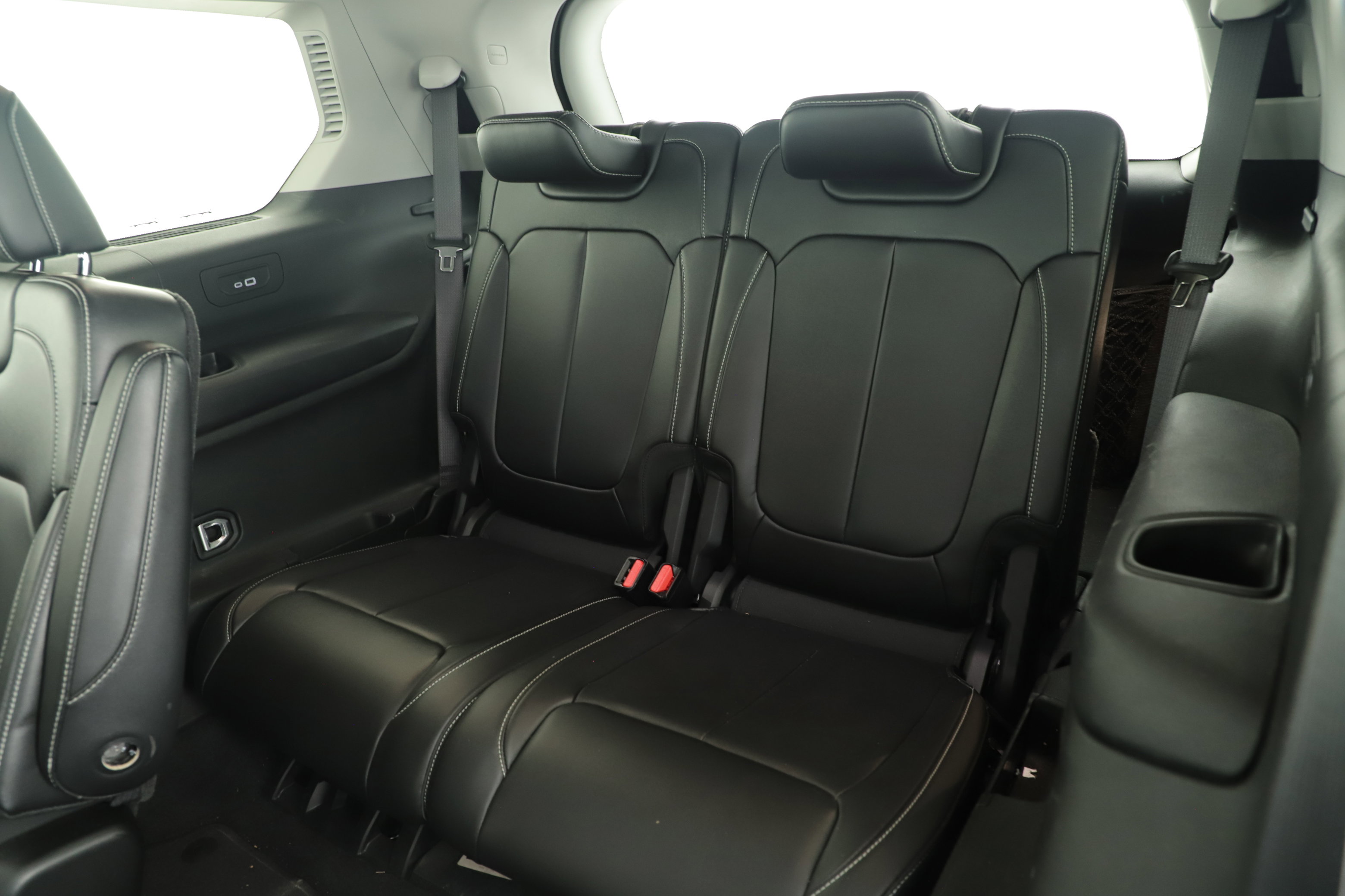 Used 2022 Jeep Grand Cherokee L Limited image 26