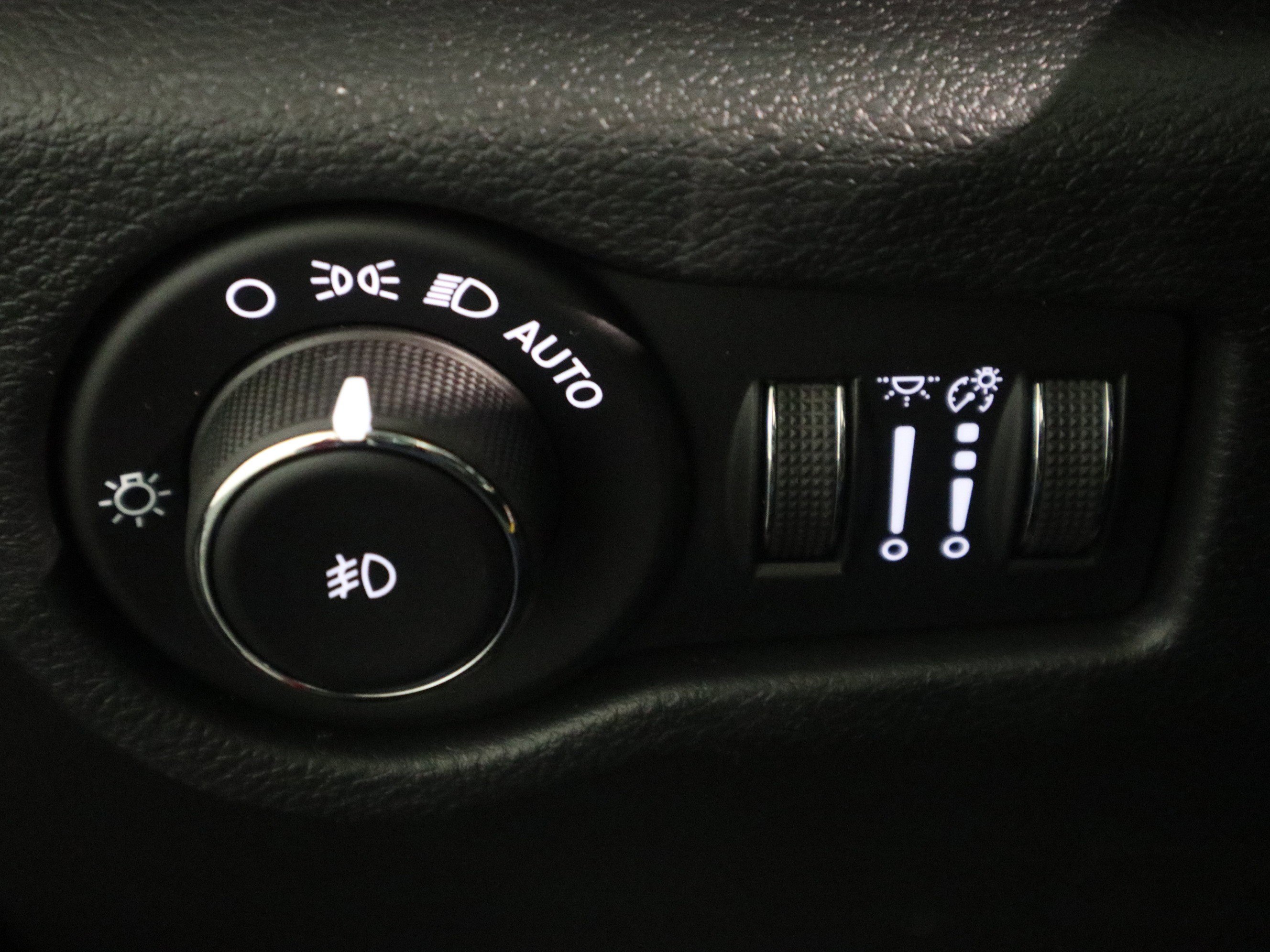 New 2026 Chrysler Pacifica Select image 34