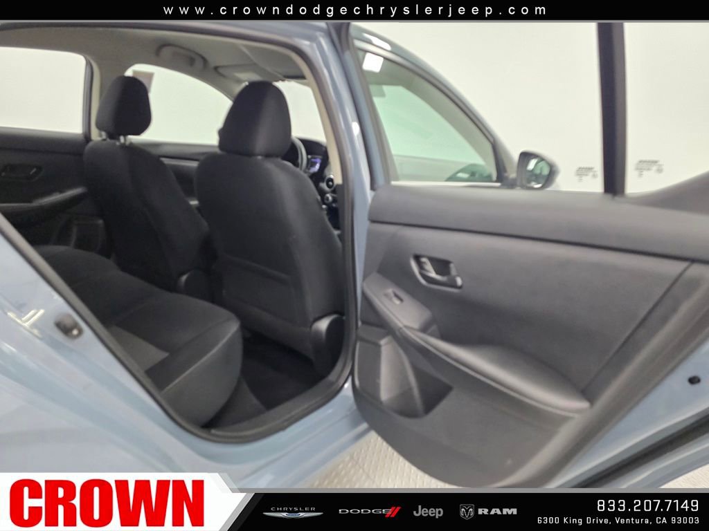 Used 2025 Nissan Sentra SV image 15