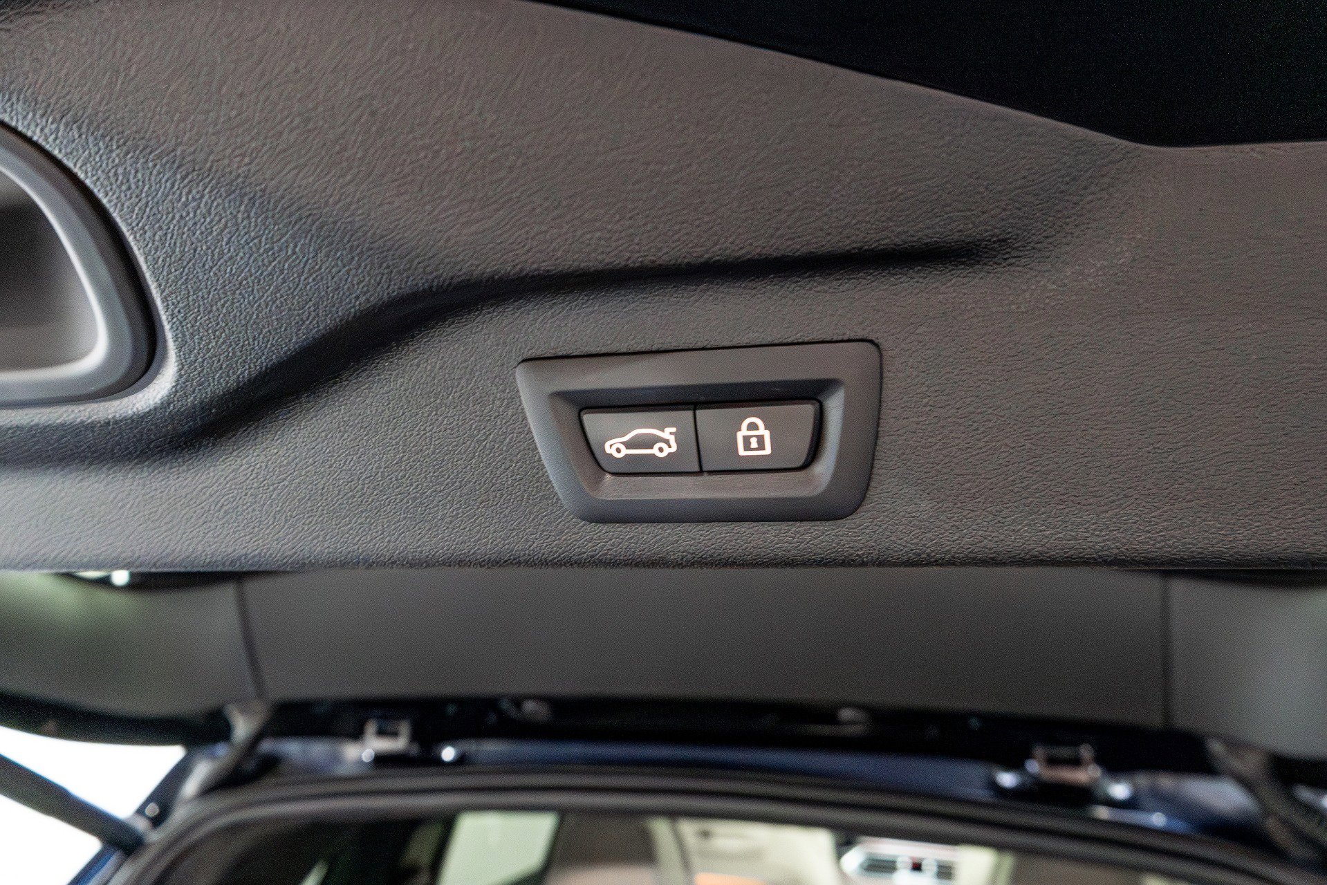 Used 2021 BMW X7 M50i image 53