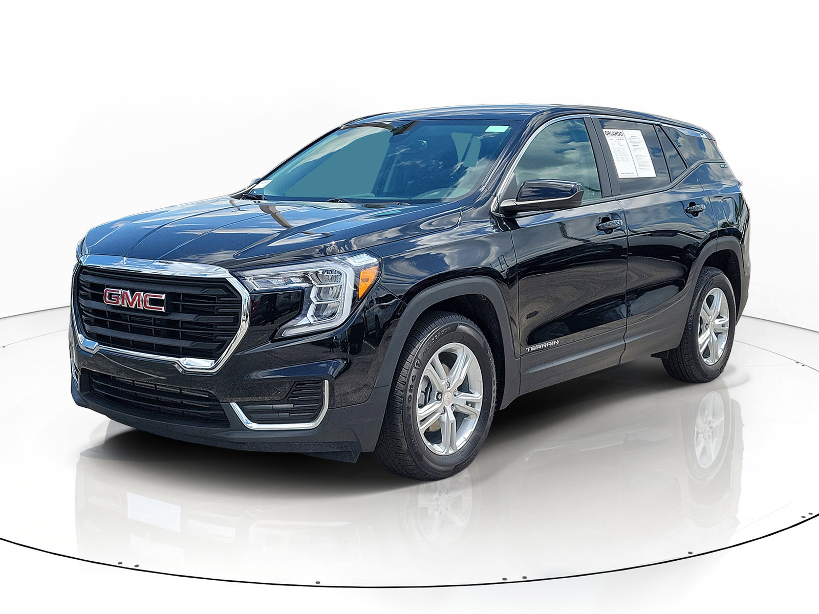 Used 2024 GMC Terrain SLE FWD image 3