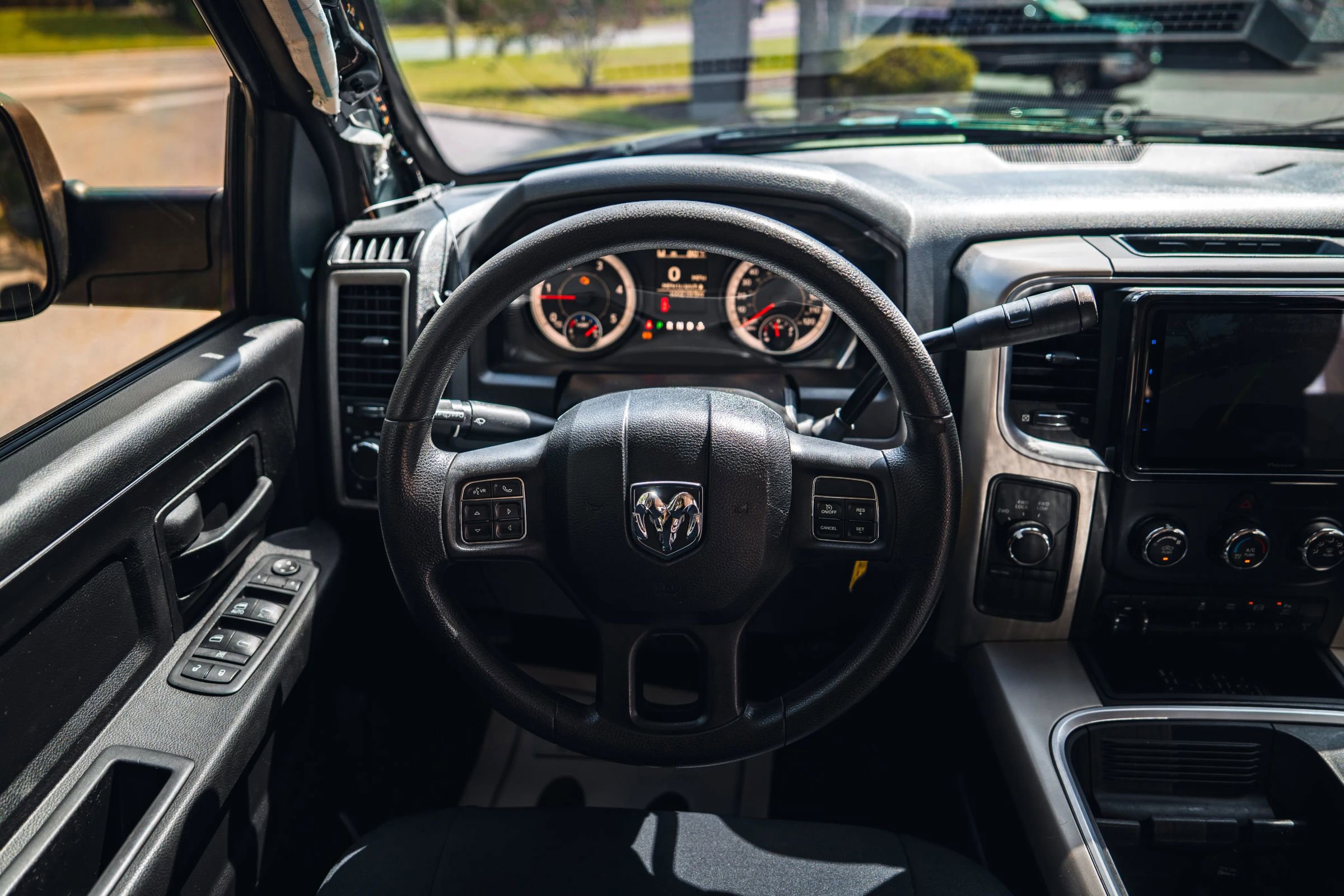 Used 2017 RAM 3500 Tradesman w/ Chrome Appearance Group image 22