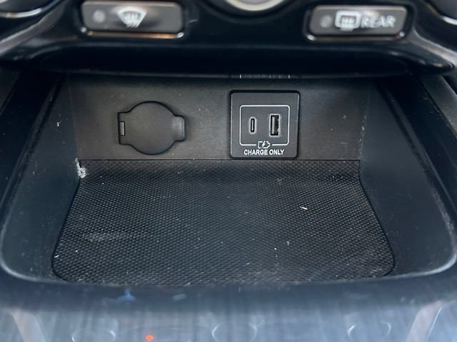 Used 2019 Nissan Pathfinder S AWD/4WD image 37
