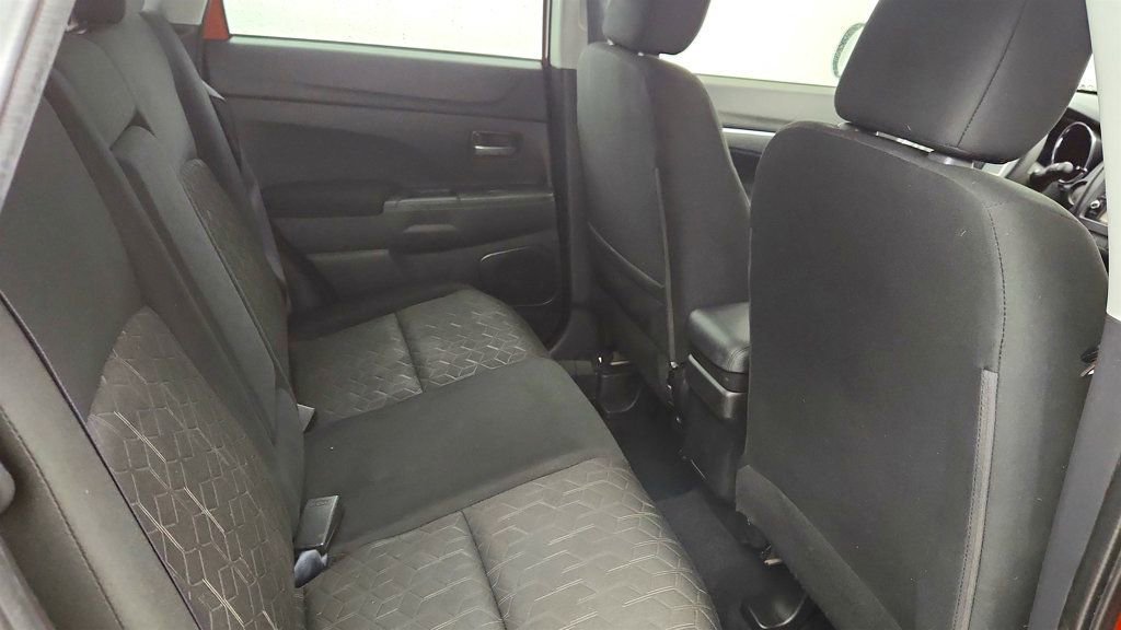 Used 2024 Mitsubishi Outlander Sport LE image 19